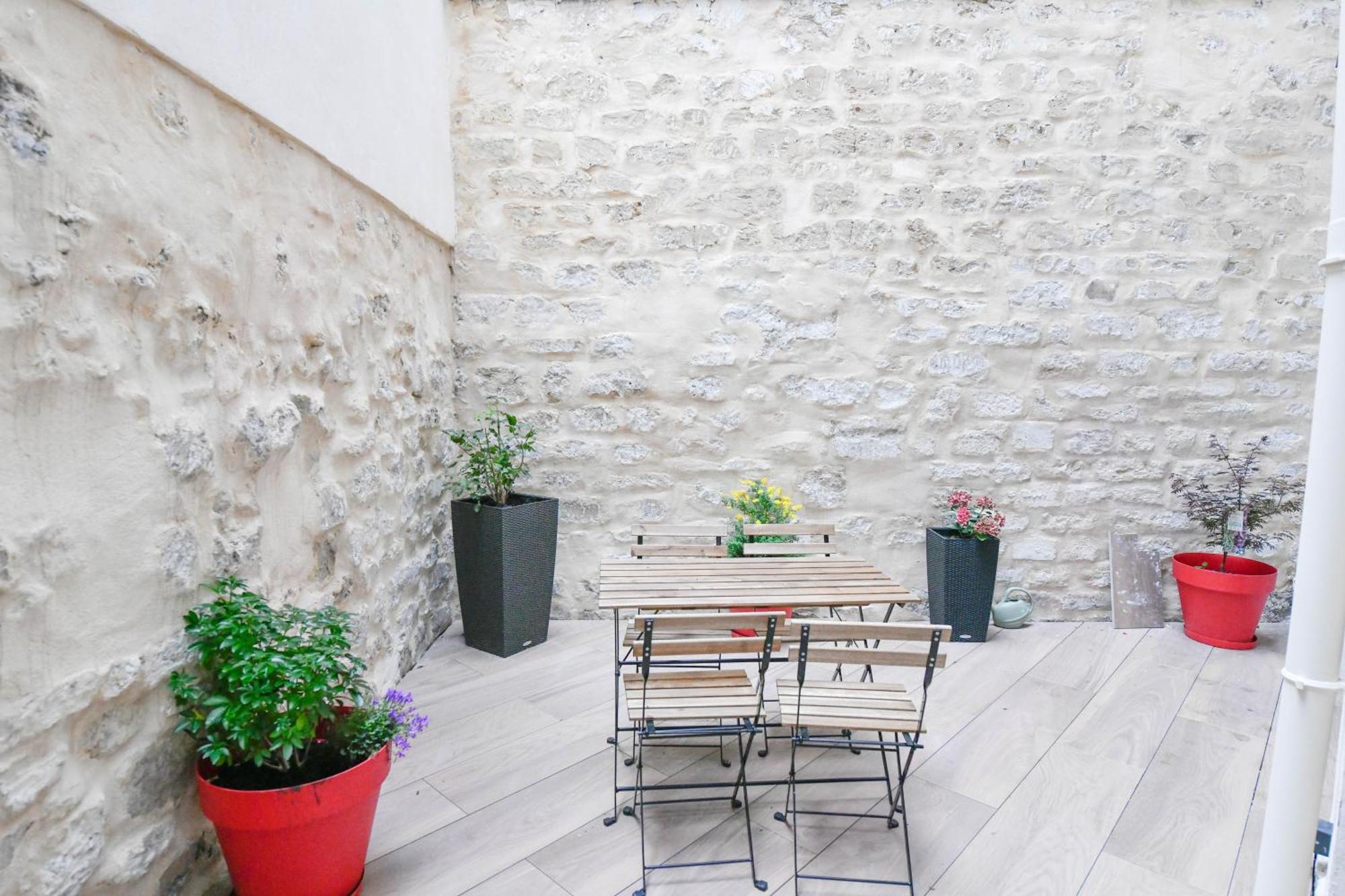 Parking Gratuit - Montmartre Charme & Patio Prive - Sacre-Coeur Metro Anvers Paris Exterior foto